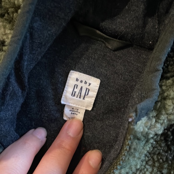 Baby Gap Camo Sweater size 6-12 months - Picture 2 of 5